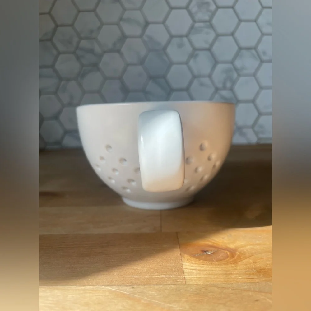 Crate & Barrel White Berry Colander Mug